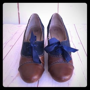 Anthropologie Chelsea Crew 40 Madison Oxford Pump